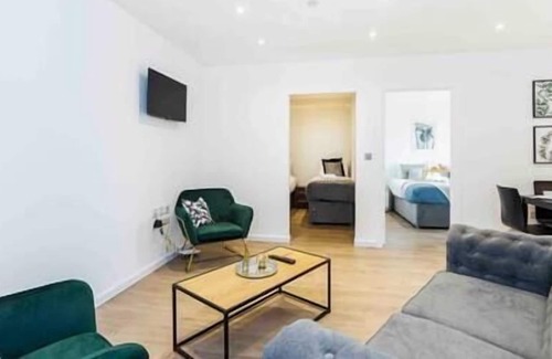 Luton Apartment | Brand NEW 2 bed Apartment - FREE WIFI!