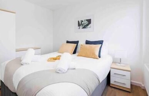 Luton Apartment | Brand NEW 2 bed Apartment - FREE WIFI!