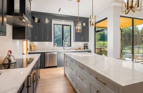 Whistler Village House | Brand new 6 Bedroom Luxury spacious home with H/T