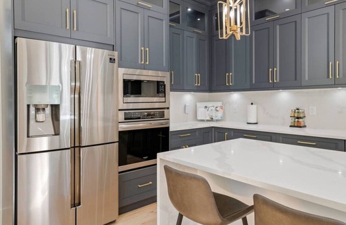 Whistler Village House | Brand new 6 Bedroom Luxury spacious home with H/T