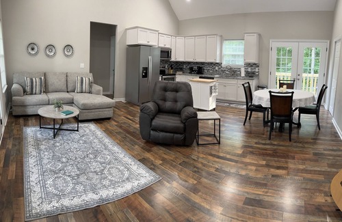 Bon Aqua House | Brand new cozy country home in BonAqua Tn Come unwind and relax Piney River