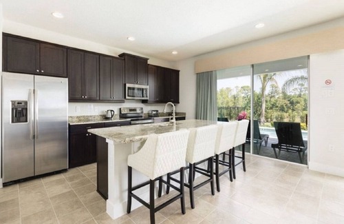 Downtown Orlando Villa | Brand New,Free Shuttle,Official Encore Water Park,XBOX,Movie,Games,Pool/Spa