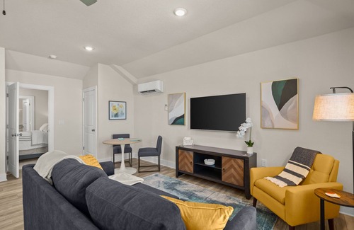 Austin House | Brand New Furnished Casita Near Tesla