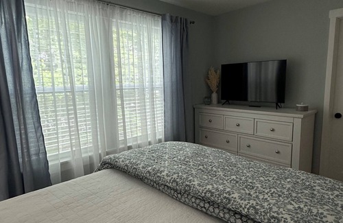 South Haven Resort | Brand New! Harbor Hideaway Home in Harbor Club, just steps from the Black River!