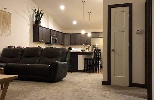 Cedar Rapids - Iowa City House | Brand new home and new streets for travelers