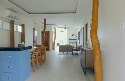 Guadalupe House | Brand New Home in Cebu City with 3 Large Bedrooms!