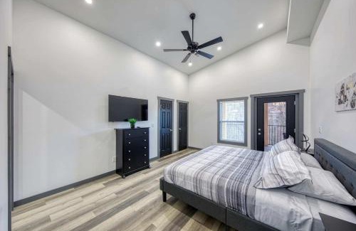 Chalet Village House | Brand-New Luxury Cabin with Game Room & Hot Tub near Downtown Gatlinburg, TN