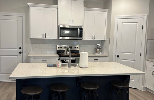 North Augusta House | Brand New Masters Rental! Located only 7 miles from the Augusta National!