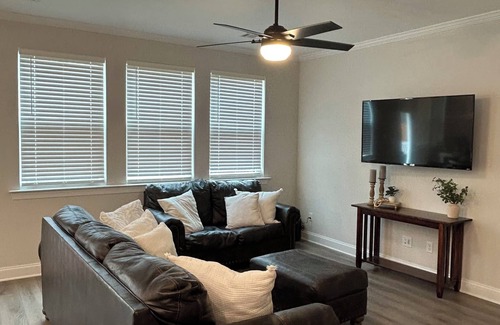 North Augusta House | Brand New Masters Rental! Located only 7 miles from the Augusta National!
