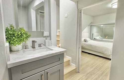Makiki Condo | Brand new remodeled fully furnished 2 story loft monthly rental at 3800/mo!