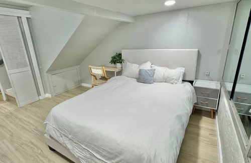 Makiki Condo | Brand new remodeled fully furnished 2 story loft monthly rental at 3800/mo!