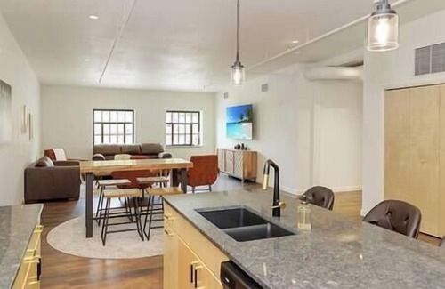 Burlington Apartment | Brand New SPACIOUS 2 BR Downtown Burlington! Unit 302N