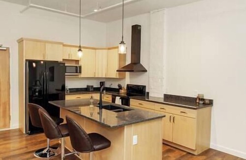 Burlington Apartment | Brand New SPACIOUS 2 BR Downtown Burlington! Unit 302N