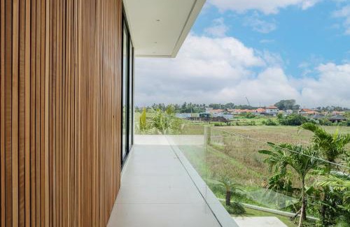 Cemagi Villa | Brandnew 4BR Luxury Estate next to Beach & views