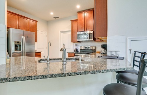 Seffner Community Alliance House | Brandon Hideaway – Top Suite/Single room with shared bathroom