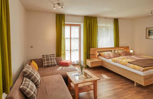 Eschlkam Apartment | Brauereigasthof Zur Post