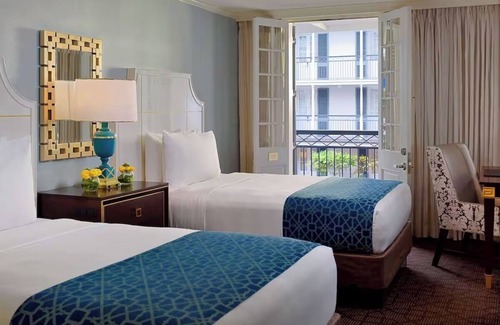 French Quarter Resort | Breath of Fresh Air! Breakfast for 2 included. Pets Allowed!