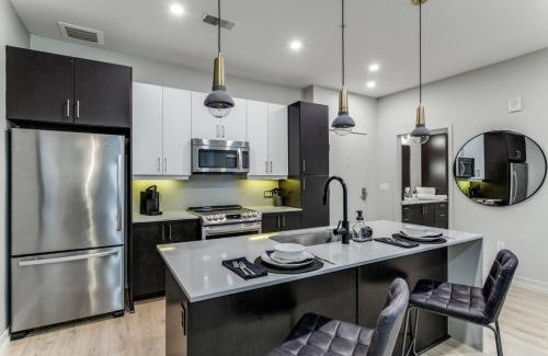 Cityplace Apartment | Breathtaking high-rise on McKinney Ave
