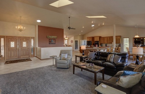 Highland Pines House | Breathtaking Treetop 5600 Square Foot Mountainside Lodge