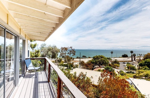 Summerland House | Breezy Summerland home with Pacific views - walk to beach & winery