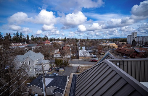 Cheney Apartment | Brewster Hall