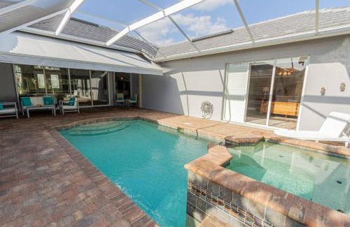 Central Naples House | Briarwood-1064 Tivoli Dr
