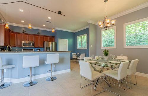 Central Naples House | Briarwood-1064 Tivoli Dr