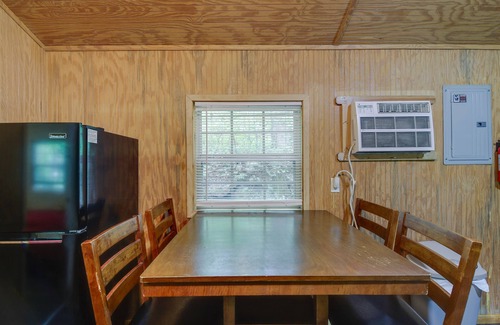 Briceville Cabin | Briceville Cabin w/River Access & Mountain Views!