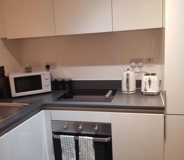 Brierley Hill Apartment | Brierley Hill - Apartment - Sleeps 2 - Parking