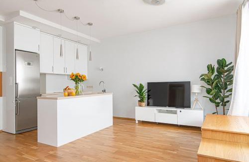 Uzupis Apartment | Bright 1 BDR apartment in Vivid Paupys by URBAN RENT