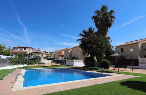 Creixell House | Bright 2-Story Home in Creixell with A/C, Pool, Patio, BBQ, and Near Beach