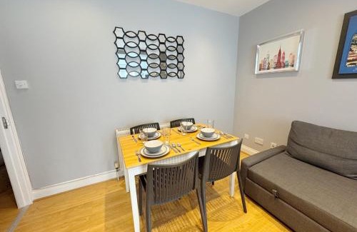 Hanger Hill Apartment | Bright 2BR Flat in West London with Outdoor Space