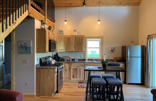 Stowe Area Cabin | bright and clean cabin with spectacular views and close to skiing, hiking etc