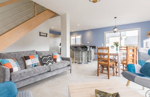 Montmartin-sur-Mer Cottage | Bright and modern house with garden near the beach