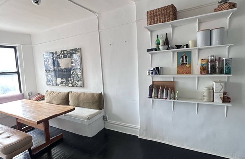 SoHo Apartment | Bright and Spacious 1-Bedroom Apartment in the Heart of Soho/Nolita