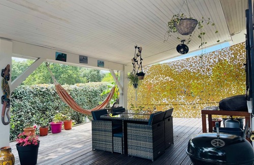 Labenne Apartment | BRIGHT APARTMENT WITH TERRACE AND PERGOLA