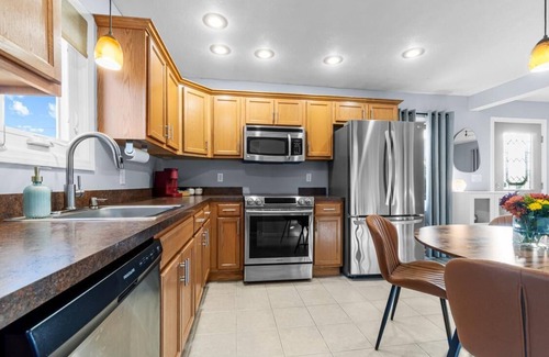 Willowick House | Bright, modern, and cozy Willowick retreat, 20 minutes from downtown Cleveland!