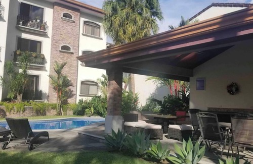 Escazu Apartment | Bright, Peaceful Escape in Prime Escazú