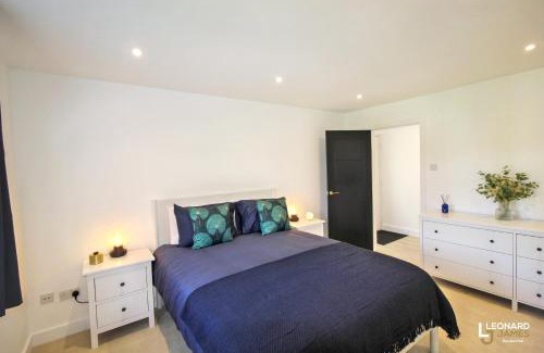 Attleborough House | Bright & Stylish Bungalow Retreat in Attleborough