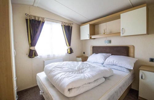 Caister-on-Sea House | Brilliant 8 berth caravan at Haven Caister Holiday Park in Norfolk ref 30024D