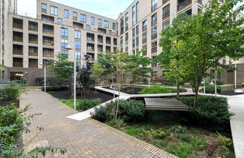 Brownswood Apartment | Brilliantly Connected 1BD Flat by Clissold Park