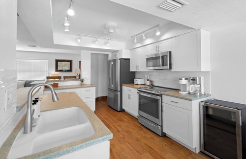 Isles of Capri House | " BRING YOUR BOAT! Enjoy easy access NEW dock, Pool & more!