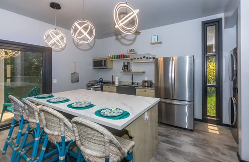 Antoneys Cay House | Brisa De Verano 2 Bedroom Home by RedAwning