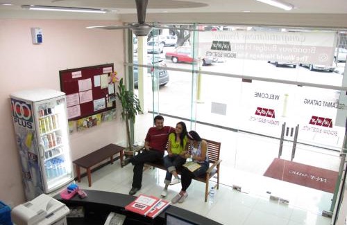 Historic George Town Hotel | Broadway Budget Hotel