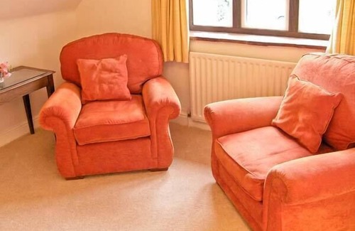 New Forest District Cottage | BROCK COTTAGE, with a garden in Beaulieu