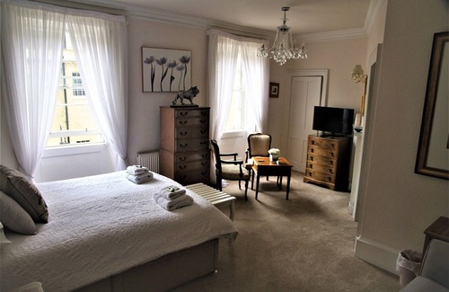 Upper Town House | Brocks Guest House