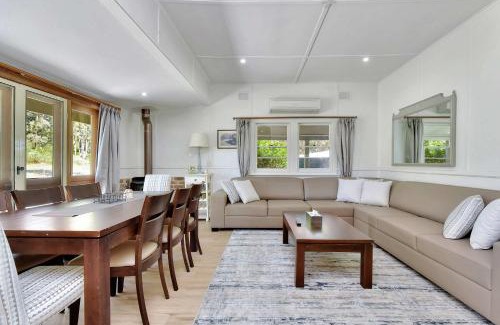 Pokolbin House | Brokenback Vineyard Cottage