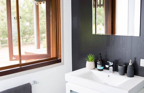 Brookfield Cottage | Brookfield Country Cottage - Book for a discount