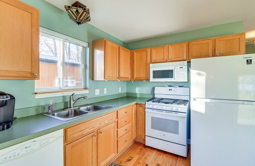 Brooklyn Cottage | Brooklyn Cottage w/Dock - Steps To Wamplers Lake!