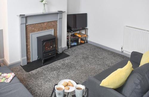 York House | Brookshaw Cottage